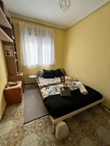 Gemuetliches Zimmer "Gold" Fuer 2 Personen Und Katzenliebhaber Valencia Ngoại thất bức ảnh